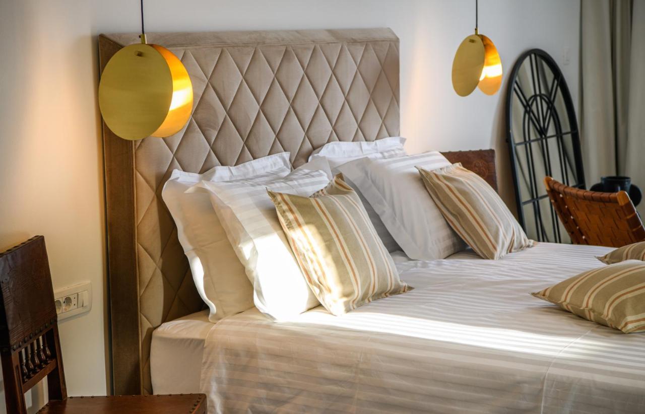 Gallery Luxury Suites & Rooms-Only Adults Split Eksteriør billede